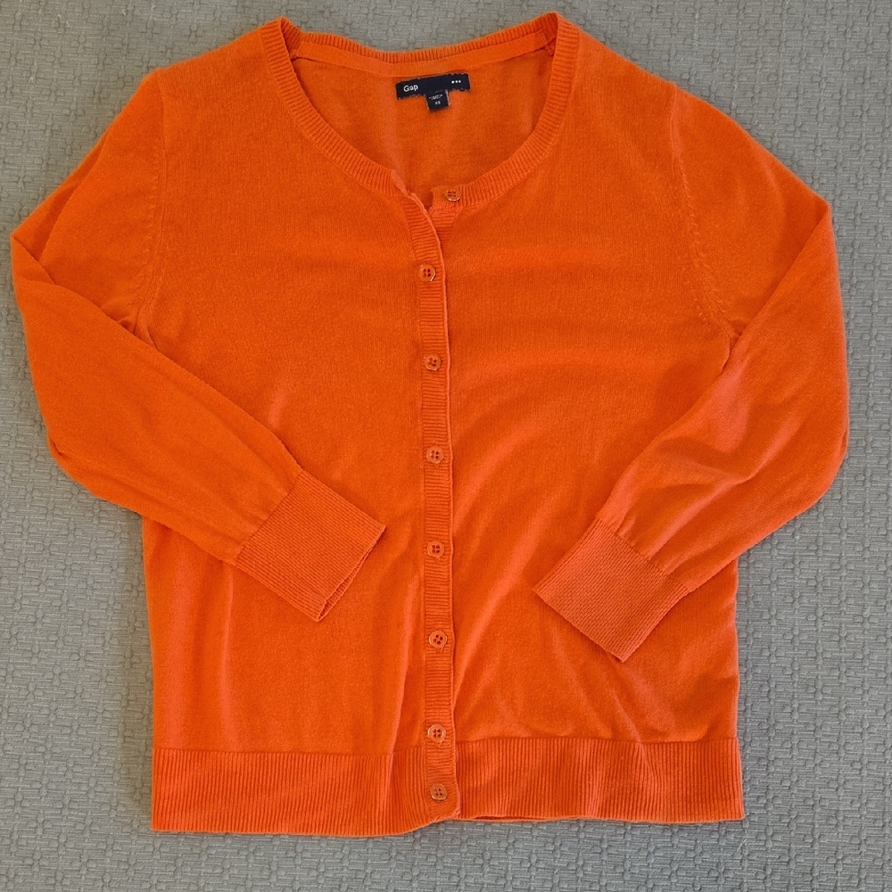 GAP Women's Coral Orange Cardigan Sweater